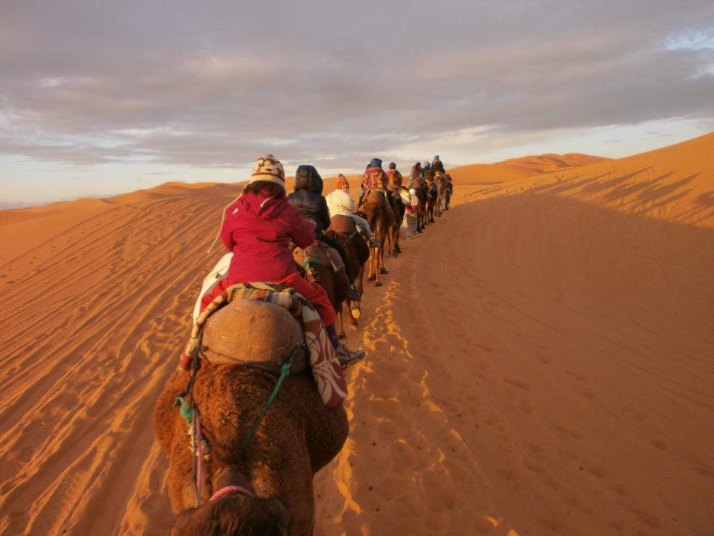Camel Trek Bivouac Hotel Merzouga Quarto foto